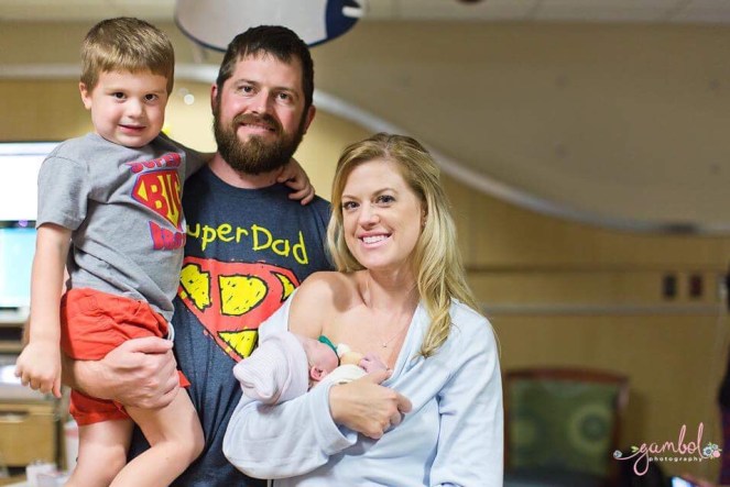 52DC9835-7A94-46C2-9A56-FAB7707A5EE3